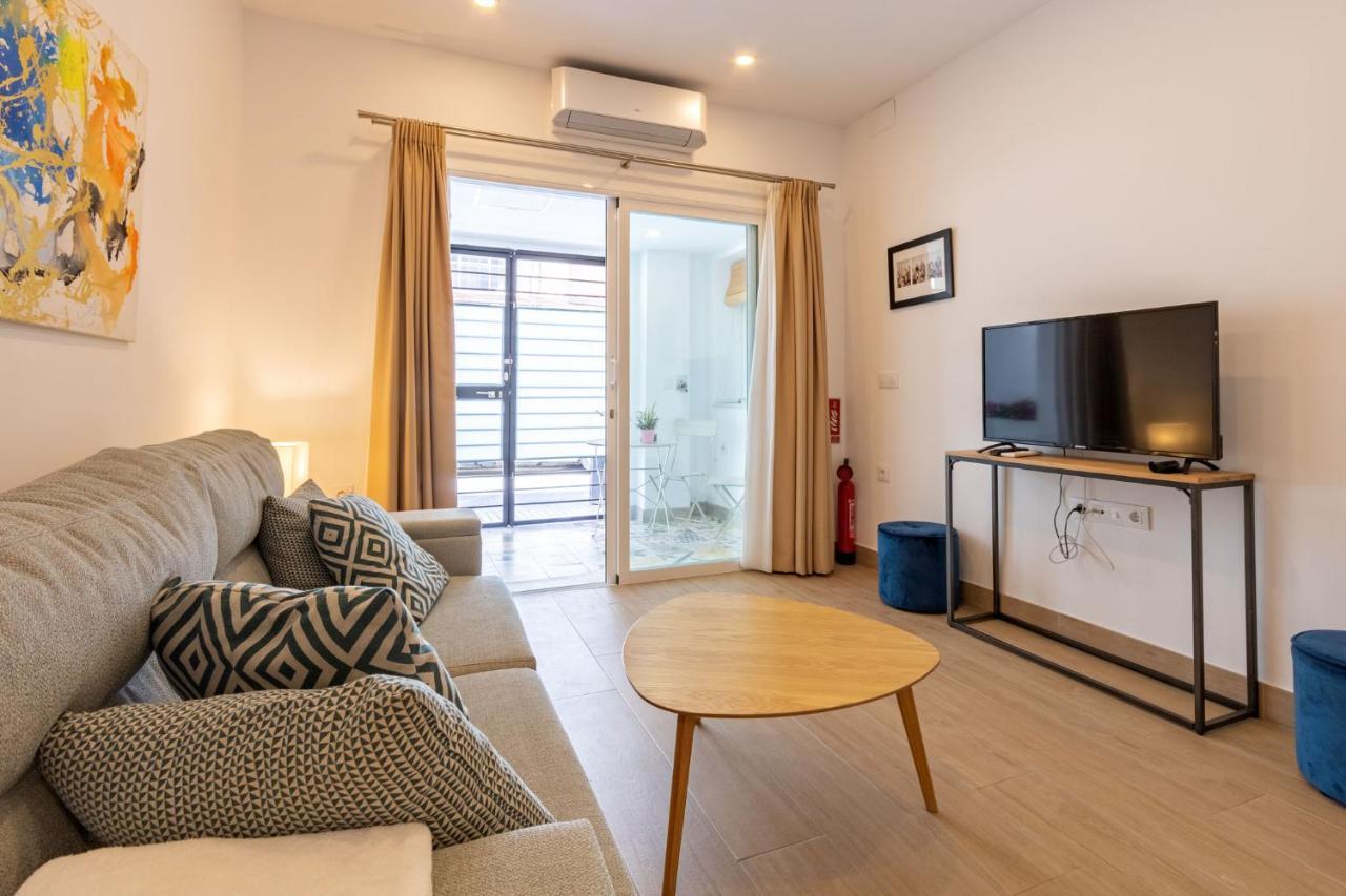 Nine O'Clock Metrosol Apartment เซบีญา ภายนอก รูปภาพ