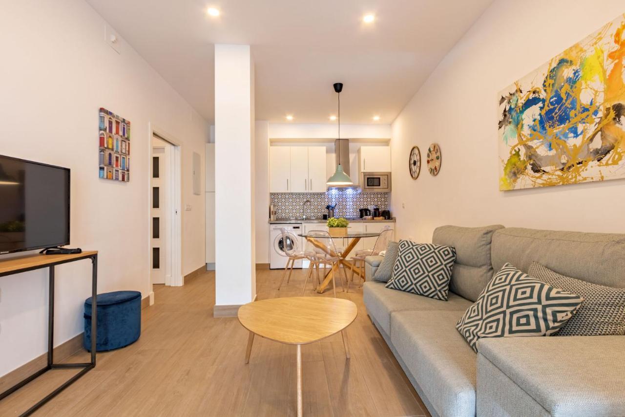 Nine O'Clock Metrosol Apartment เซบีญา ภายนอก รูปภาพ