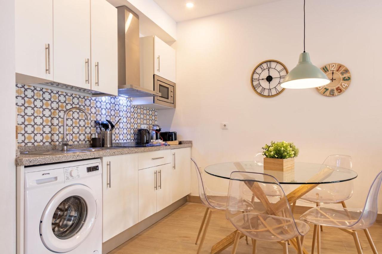 Nine O'Clock Metrosol Apartment เซบีญา ภายนอก รูปภาพ