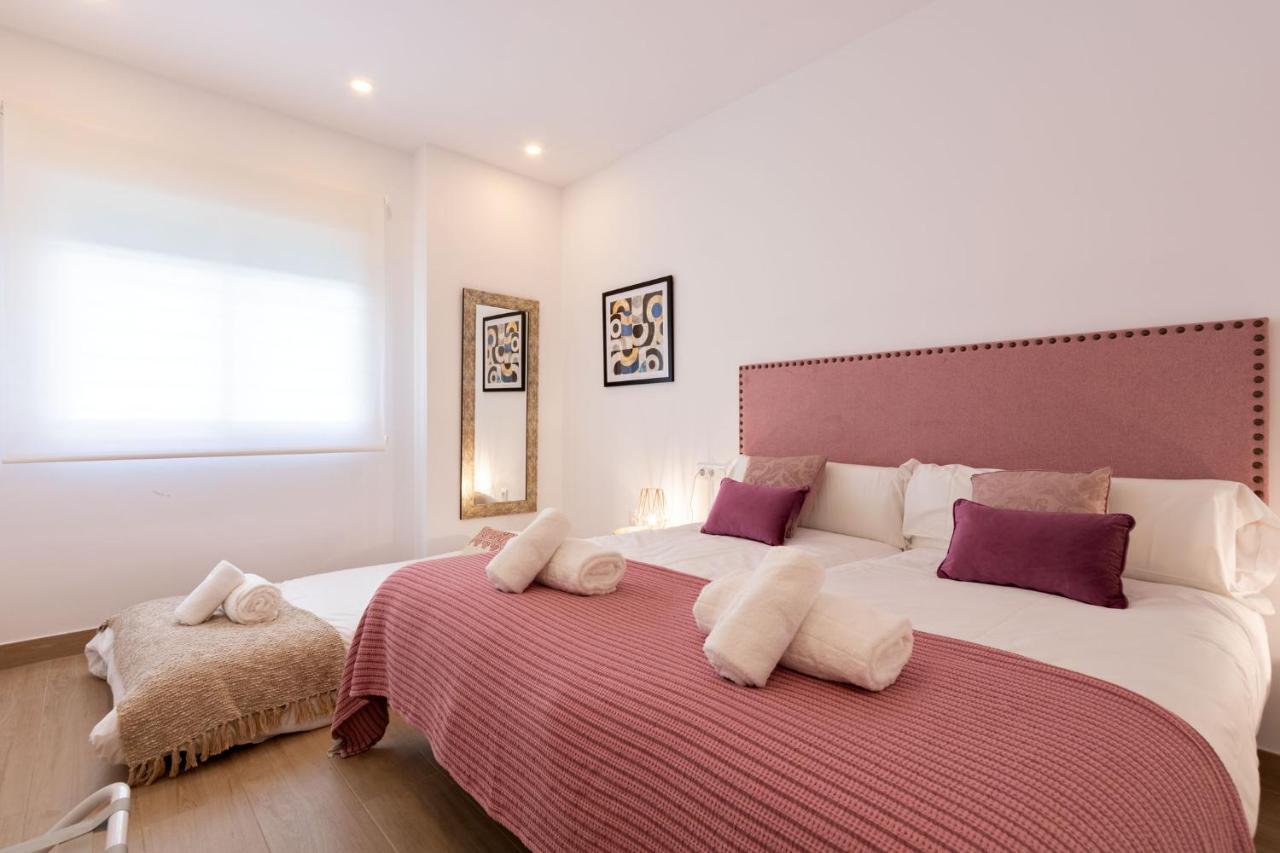 Nine O'Clock Metrosol Apartment เซบีญา ภายนอก รูปภาพ