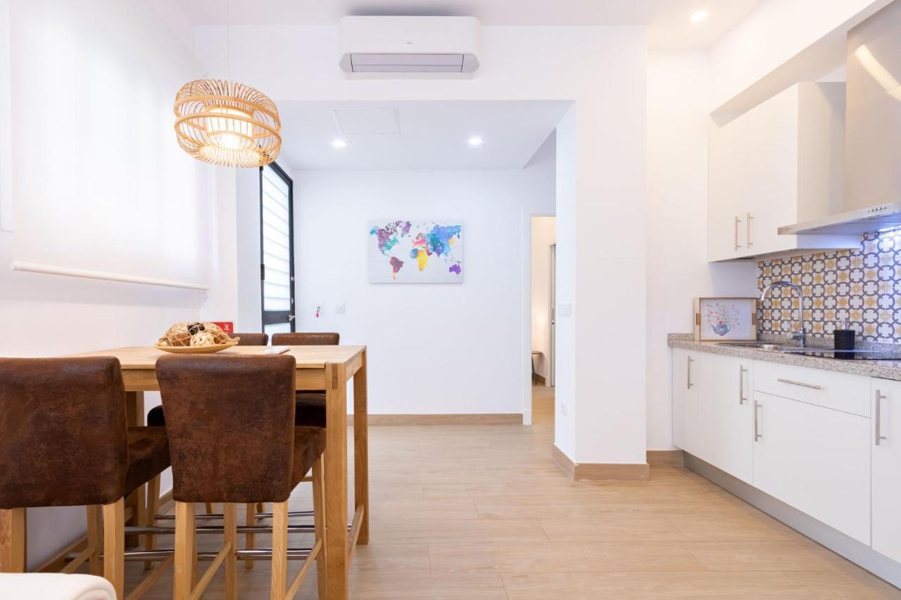 Nine O'Clock Metrosol Apartment เซบีญา ภายนอก รูปภาพ
