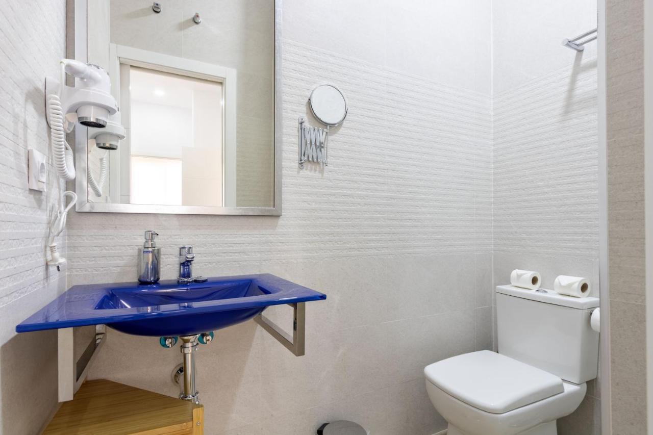 Nine O'Clock Metrosol Apartment เซบีญา ภายนอก รูปภาพ