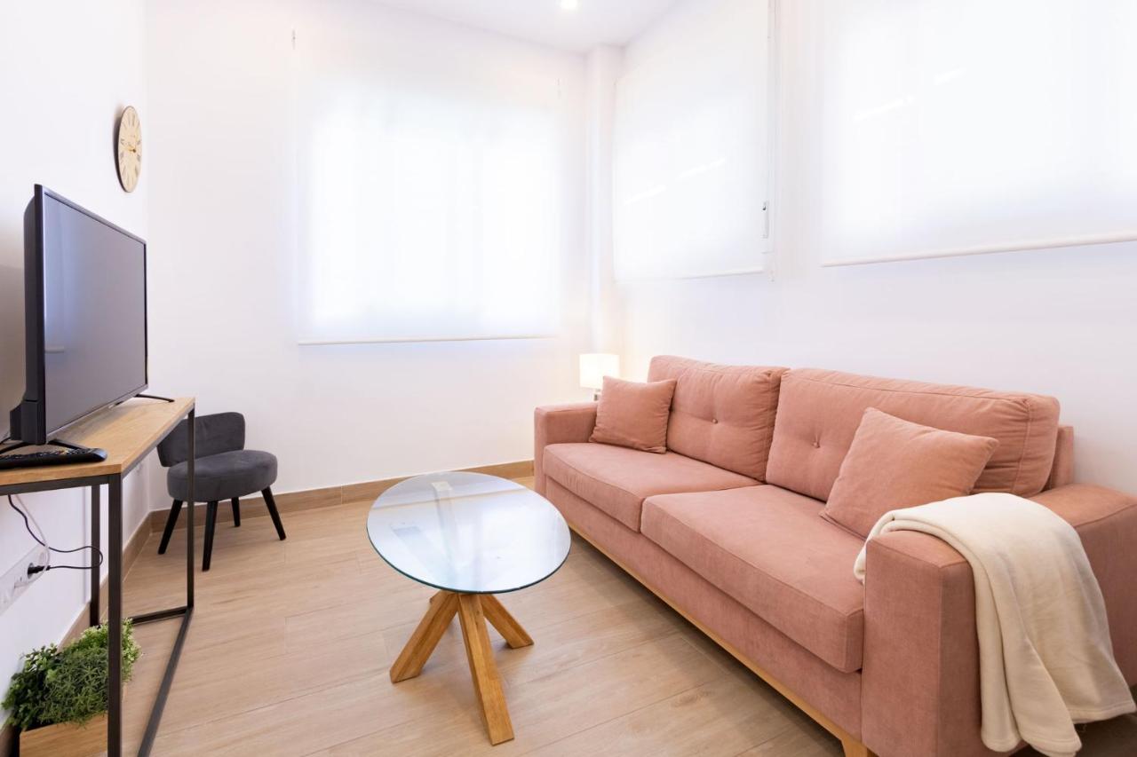 Nine O'Clock Metrosol Apartment เซบีญา ภายนอก รูปภาพ
